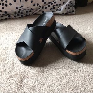 H&M Platform black leather sandals size 7